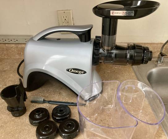 New JUICER! Barely used 1