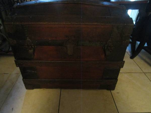 Antique Steamer Trunk - Dome Top. 1