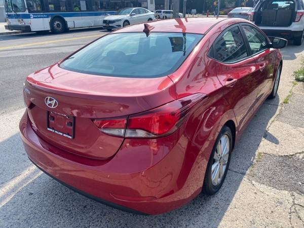 Un impresionante Hyundai Elantra 2015 con solo 47.797 millas - queens - $9.995 (Middle Village)63441329416067123