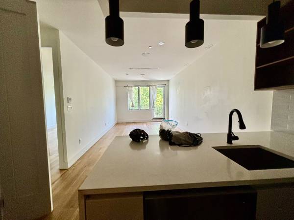$2,795 / 1br - ¡Hermoso departamento renovado de una habitación en el corazón de Bed-Stuy! ¡Sin comisión! (Bedford-Stuyvesant)63689827271937121