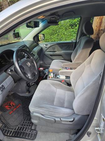 2007 Honda Odyssey EX-L — 7 pasajeros – Bien mantenida – $2,99963470785327491123