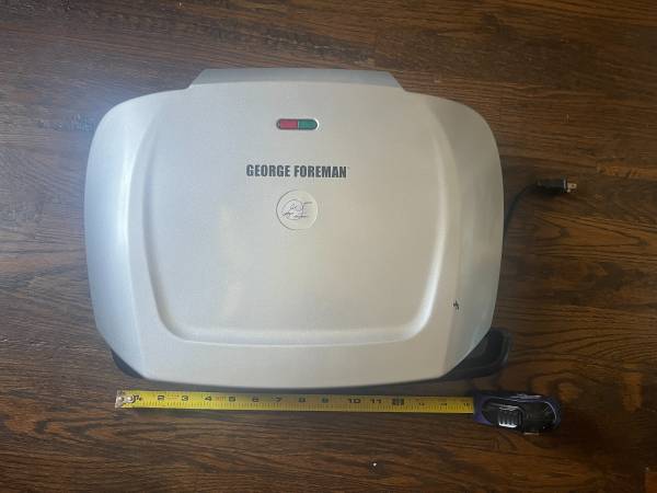 George Foreman 9-Serving Basic Plate Electric Grill and Panini Press 1