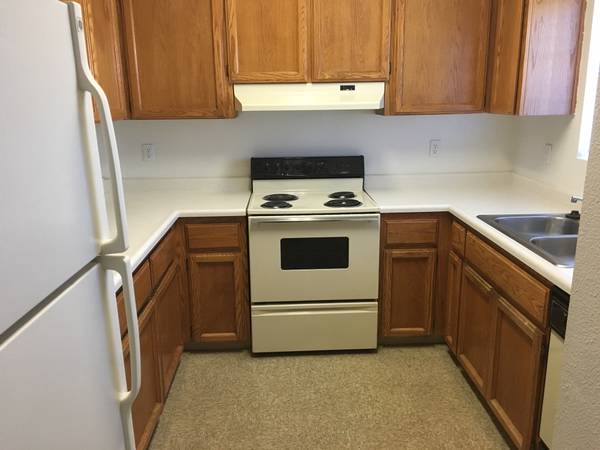 $2,180 / 3br - 1432ft2 - 🔑MOVE IN SPECIALS! SPACEOUS 3X2 TOWNHOME READY NOW! TOUR TODAY! ($600 OFF 1ST MONTHS RENT!!!!)63798509919233124