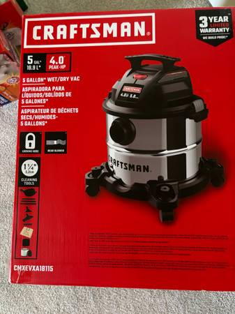 Craftsman 5 gallon wet, dry vac  brand new 1