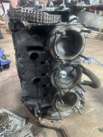 Need a single 2.7 Porsche piston / cylinder 1