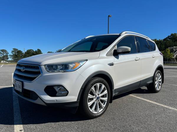 2017 Ford Escape Titanium 1