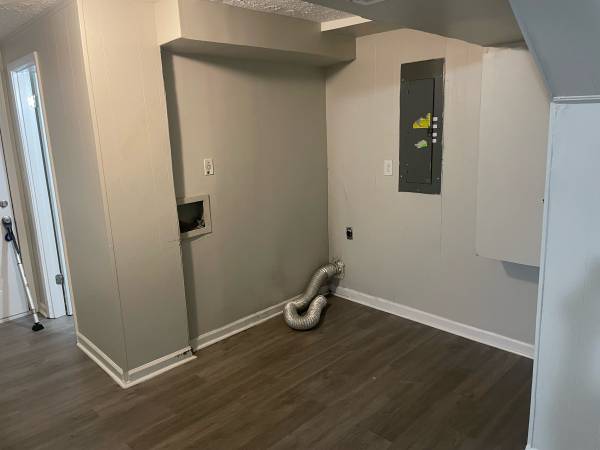 $1,500 / 1br - 1 bed, 1 bath apartment (Stockbridge)63738322632451123