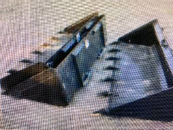 SKID STEER TOOTH BUCKET 1