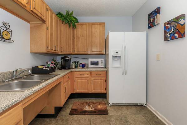 $1,194 / 3br - 1200ft2 - Patio or Balconies with Beautiful Atrium Doors, Pet-friendly Community (Wynnbrook Pines Apartments)63980099278979123