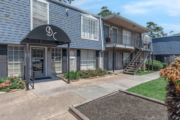 $499 MOVE IN SPECIAL HERE AT BENDER CREEK 1