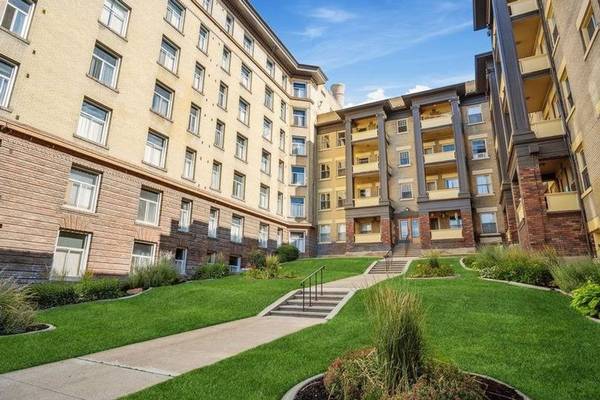 $1,040 / 325ft2 - Renovated Studio Apartments To Rent @ Renew on Temple- Inquire Today (Temple Square)63969052401283120