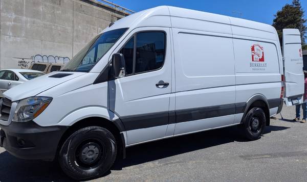 LOW miles 2017 MB Sprinter Worker 2500 HIGH ROOF w/144" WB Van 3D - $36,000 (oakland north / temescal)63613257076355121