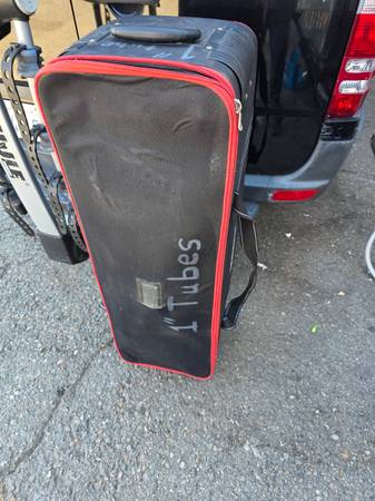 Neewer rolling 2 wheels hard case for Camera and Studio equipments 1