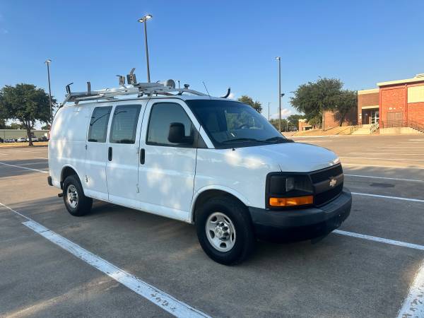 2013 Chevrolet EXPRESS 2500 - Photo 9