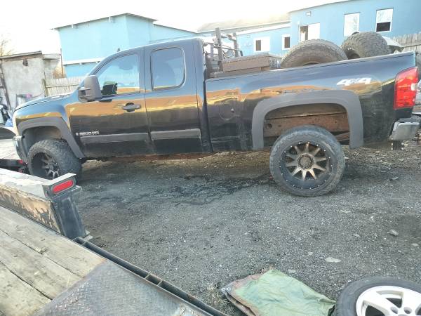 Rainy day I'm still buying junk cars 1