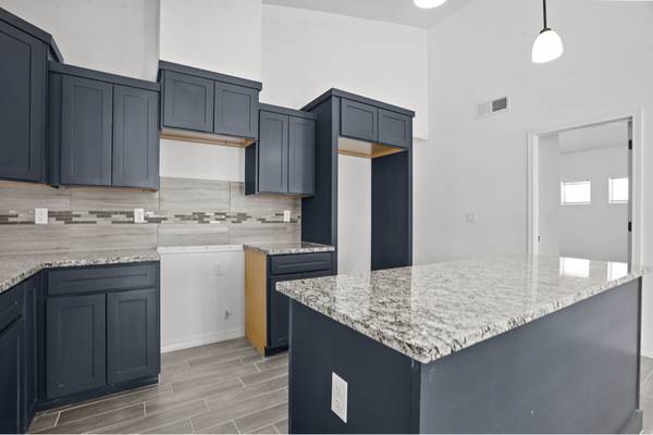 $1900.00 / 4br - 1514ft2 - Stunning Single Unit Home in El Paso | $1900/mo | Available 10/13/202563971417253891122
