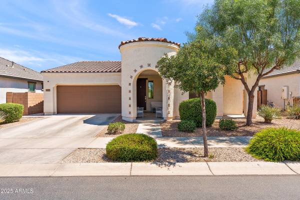 $490,000 / 3br - 1942ft2 - 3 Bed Residential in Queen Creek (Queen Creek, AZ, $490,000) (Queen Creek, AZ)64143913323779120