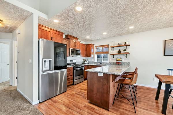 $445,000 / 3br - 1327ft2 - Newer-Build Featuring a Spacious Floor Plan (Aumsville)63660412560643124