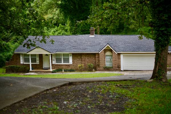 $1500.00 / 3br - Vintage Charm, Modern Comfort near Cascade Springs63964400707075120