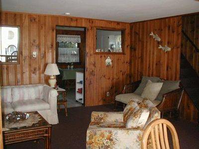 $2,000 / 2br - 1100ft2 - Charming Shore Front Cottage (Milford)64033633965571124