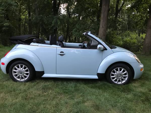 *VW NEW BEETLE CONVERTIBLE - BAJAS MILLAS Y RECIENTEMENTE INSPECCIONADO* - $5,800 (Oakmont)63625194103939121