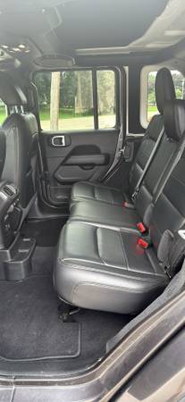 2021 JEEP WRANGLER UNLIMITED SAHARA ALLTITUDE - $32,545 (COLLINS)63483344925955123