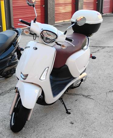 Kymco Like 150i 150cc Scooter (Gas Powered) low mileage 1