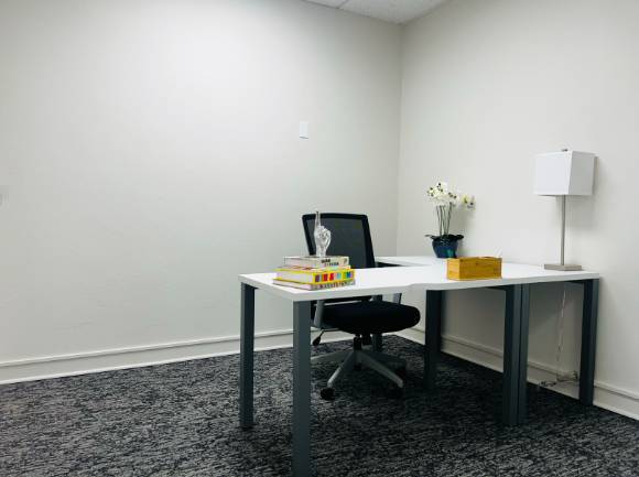 $328 Arvest Tower! Oficinas privadas desde @ $328/mes! (Oklahoma City)64151000345729122
