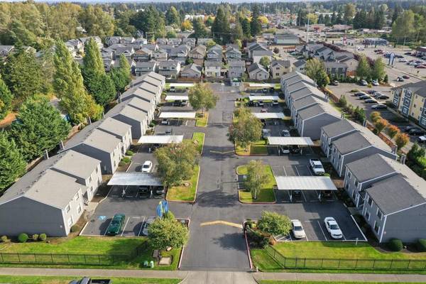 $1,650 / 2br - 970ft2 - Join Our Waitlist, Full Size Washer and Dryer, On-Site Management63934419920259123