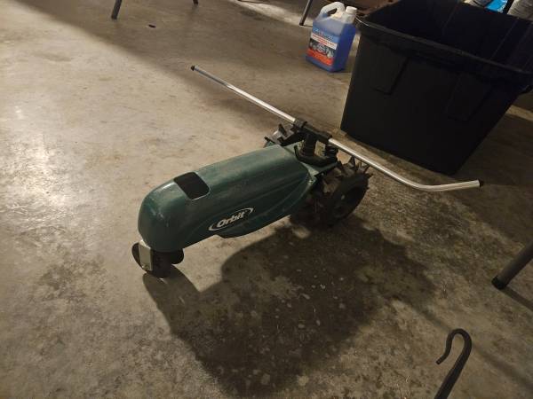 Lawn Sprinkler Tractor 1
