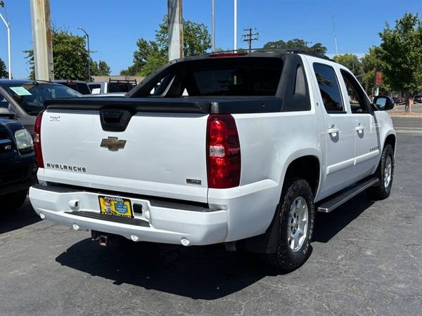 2008 CHEVROLET AVALANCHE LT ** 4X4 ** DEBE VERLO ** LIMPIO ** - $11,99563619489744643122