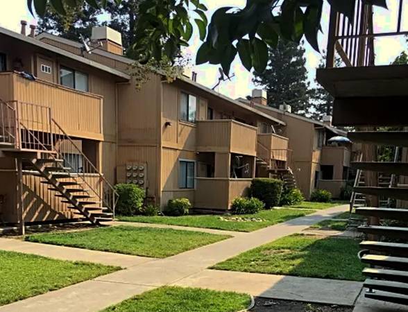 $1,395 / 1br - 50% OFF MONTH TWO + Great Cost of Living & Ceiling Fan(s)! (Sacramento)63961339584387122