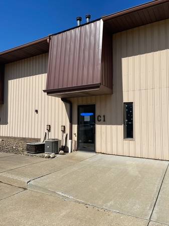 $2,000 / 2184ft2 - ¡Oficina Almacén HOMBRE CAVE! ¡ALMACÉN! (Cuyahoga Falls)63621919194241123