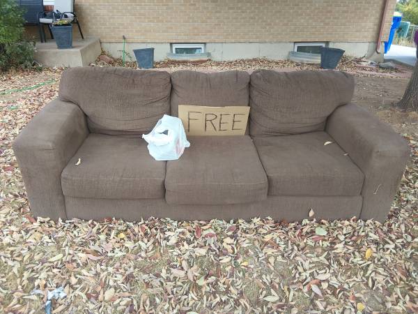 FREE COUCH 1