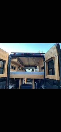 1 dueño, nueva camioneta camper con motor nuevo Dodge Promaster de techo alto 2018 - $42,500 (Tacoma)63498523053187123