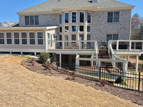 Carpenter Handyman deck builder 1