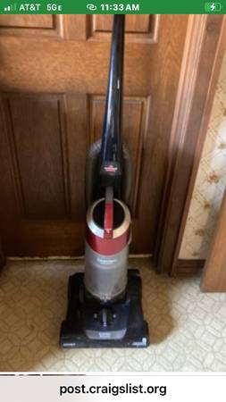 Bissel Vacuum 1