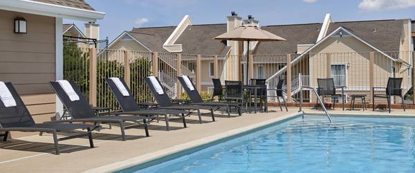 $354 Free Parking, Siegel Rewards Program, Free Utilities63670484563971121