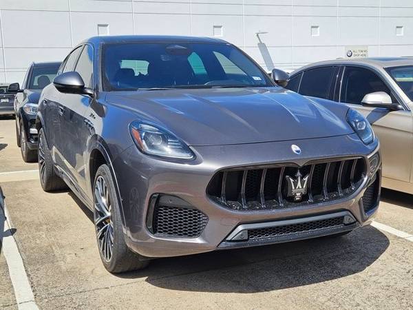2023 Maserati Grecale AWD Tracción en las Cuatro Ruedas Eléctrico Modena SUV - $45.996 (Llame al *(469) 949-6405* para confirmar disponibilidad al instante)63488898153219122