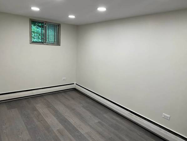 $1,800 / 2br - Spacious 2BR Apartment in Midwood (Brooklyn)64033290432257124