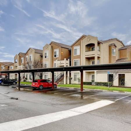 $2,125 / 2br - 1107ft2 - Onsite Management, in Elk Grove CA, 2 bedroom (8760 Center Pkwy, Sacramento, CA)64044026584705120