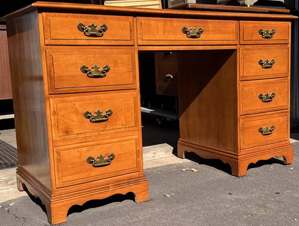 Vintage Solid Maple 8 Drawer Executive Desk Finished Back by Flanders 1
