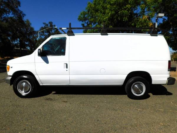 2002 Ford E-Series E 250 - Photo 4