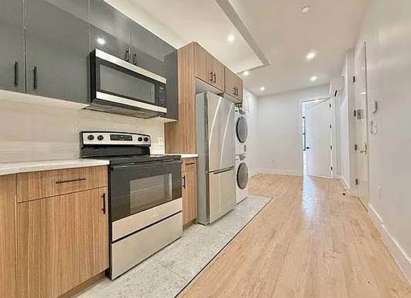$1,350 / 3br - 1118 Willoughby 3L 🔥 (Bushwick)63689898971393120