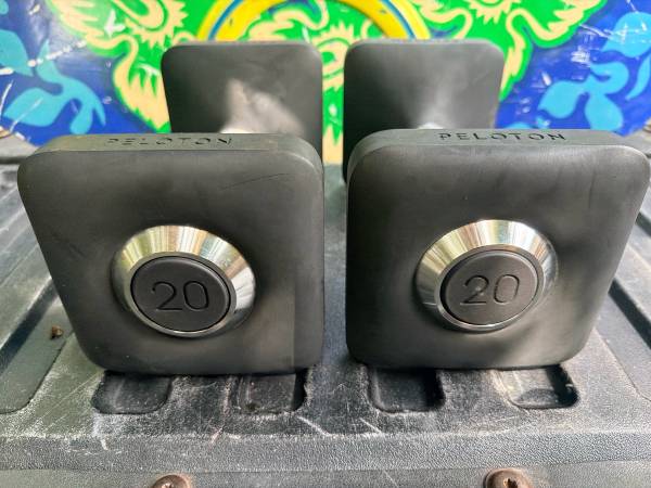 USED  PAIR OF  PELOTON  RUBBER  20LB.  DUMBBELLS 1