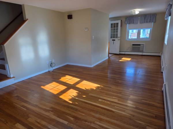 $2,950 / 2br - 1188ft2 - townhouse first month free (Lexington)63824666334721121