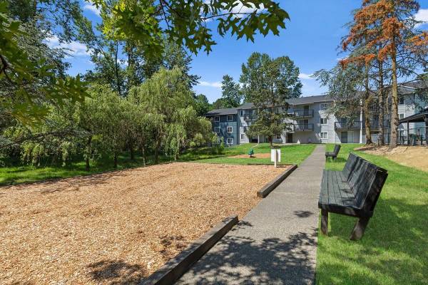 $1,630 / 1br - 625ft2 - Cozy fireplaces, Online Payments Available, Courtesy patrol (Tukwila)64031311281923124