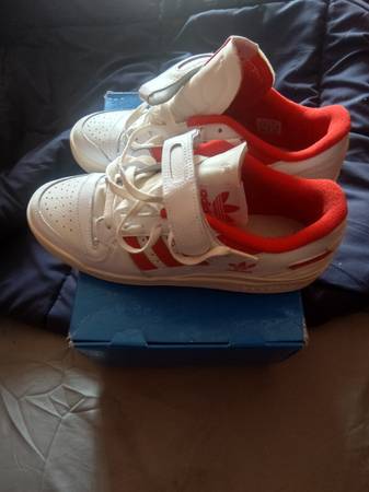 Adidas size 9 1