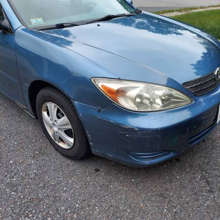 2004 Toyota Camry LE 2.4l - $3,500 (Hudson)63615521242755123