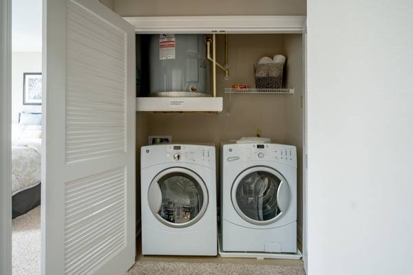 $1,565 / 1br - 831ft2 - You and your pets will enjoy life at our community. Pet friendly! (Franklin - North)63680263785089123